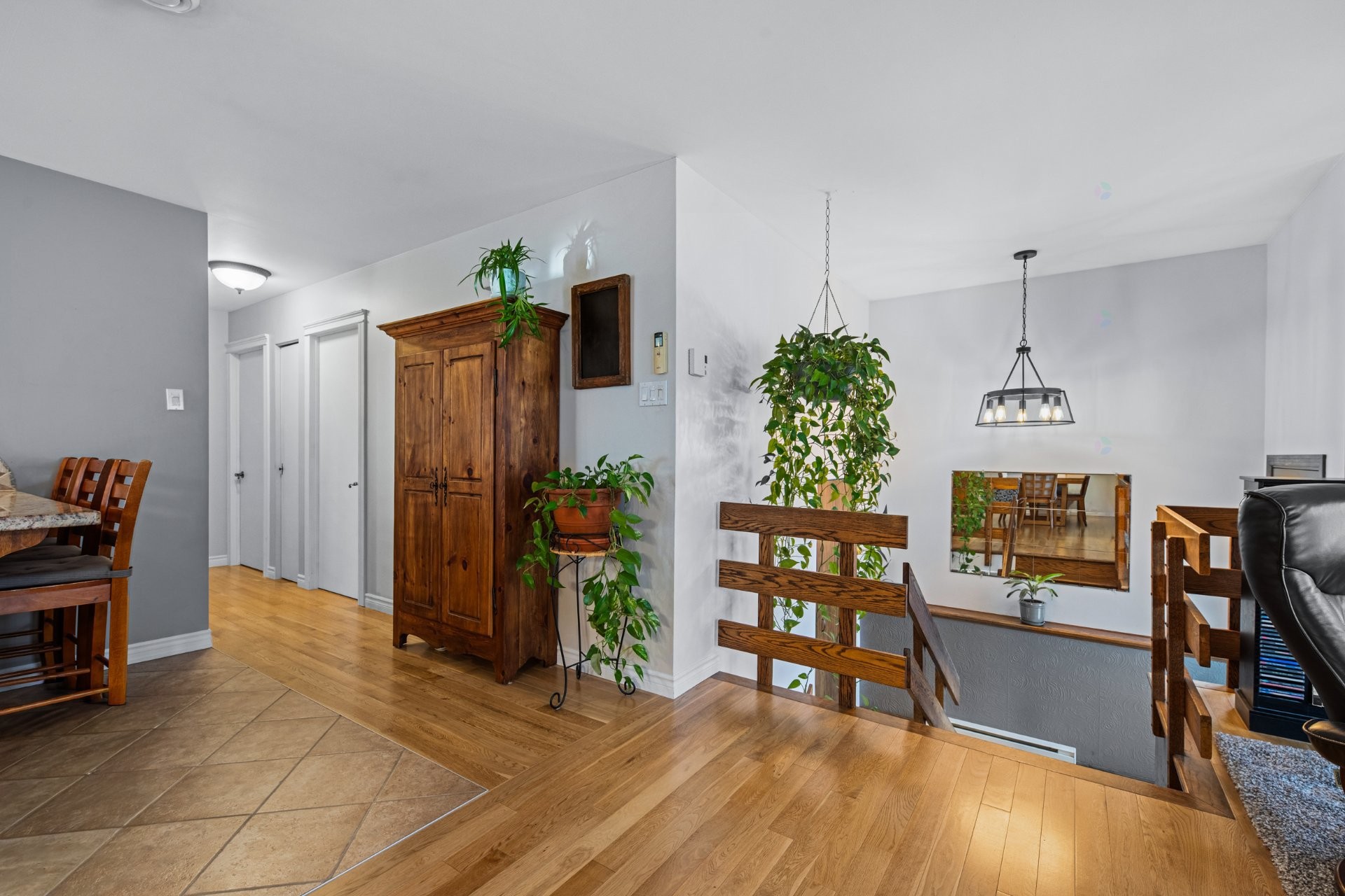 









4163


Rue Fafard

,
Laval (Chomedey),




QC
H7T1Y4

