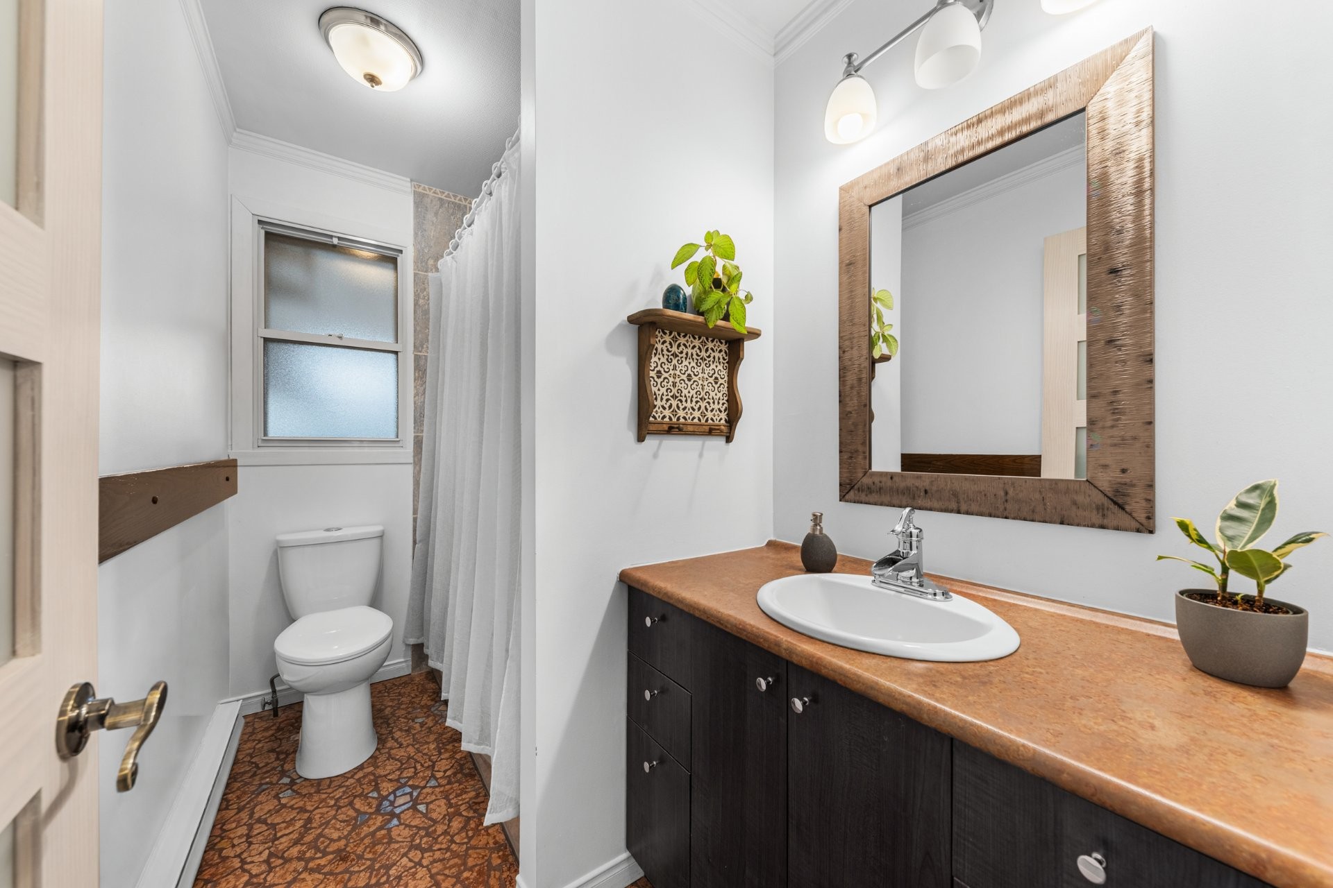 









4163


Rue Fafard

,
Laval (Chomedey),




QC
H7T1Y4

