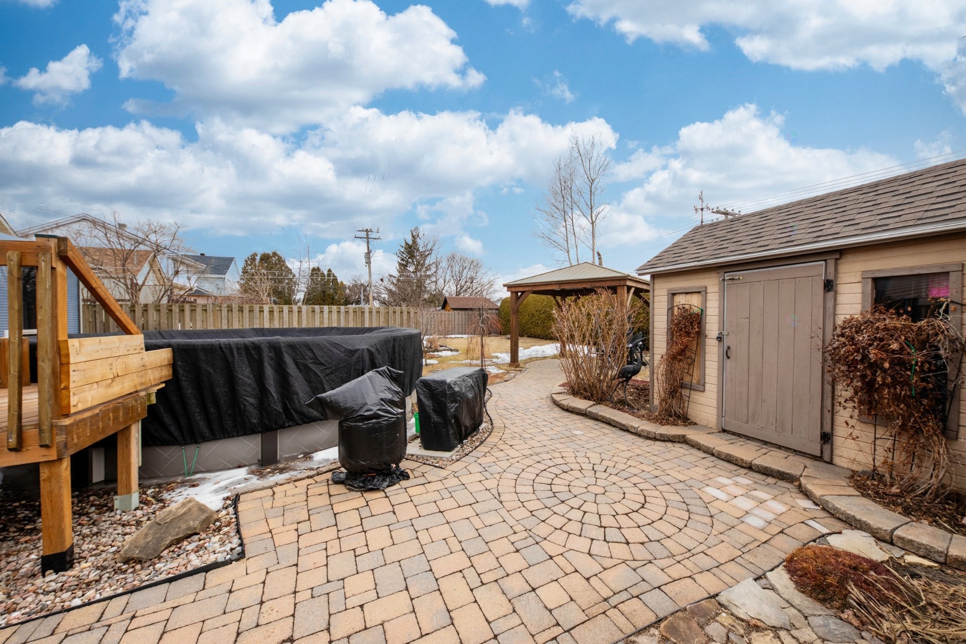 









4163


Rue Fafard

,
Laval (Chomedey),




QC
H7T1Y4

