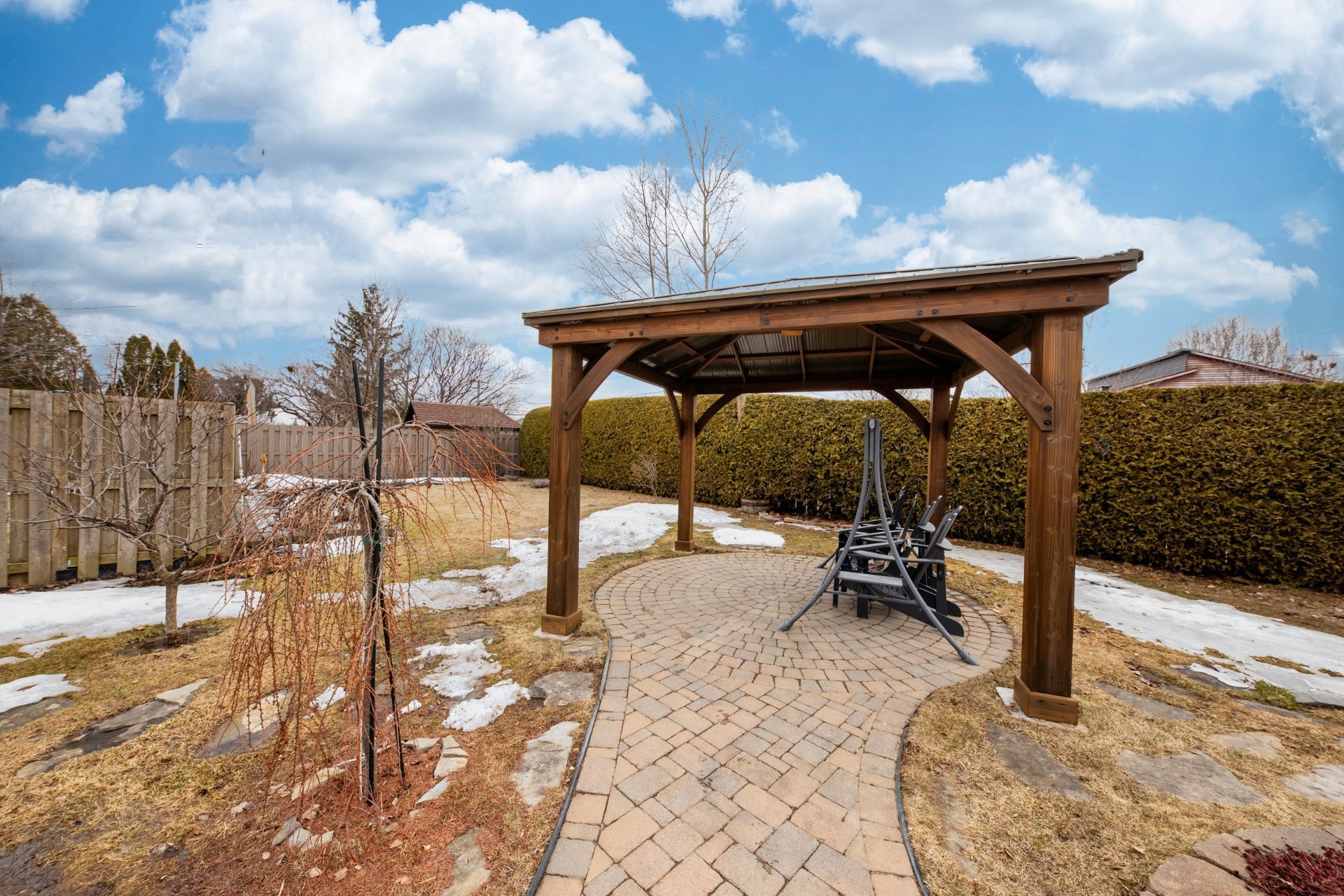 









4163


Rue Fafard

,
Laval (Chomedey),




QC
H7T1Y4

