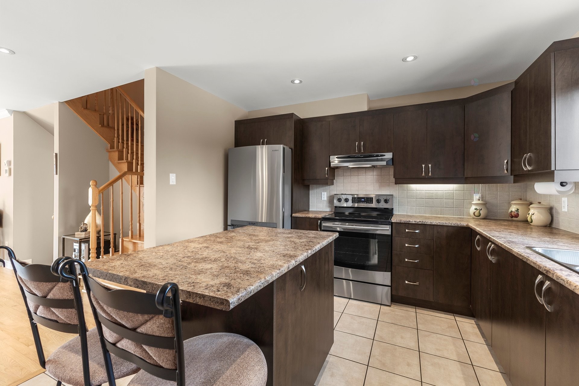 









4799


Rue du Palomino

,
Montréal (Pierrefonds-Roxboro),




QC
H9K0A5

