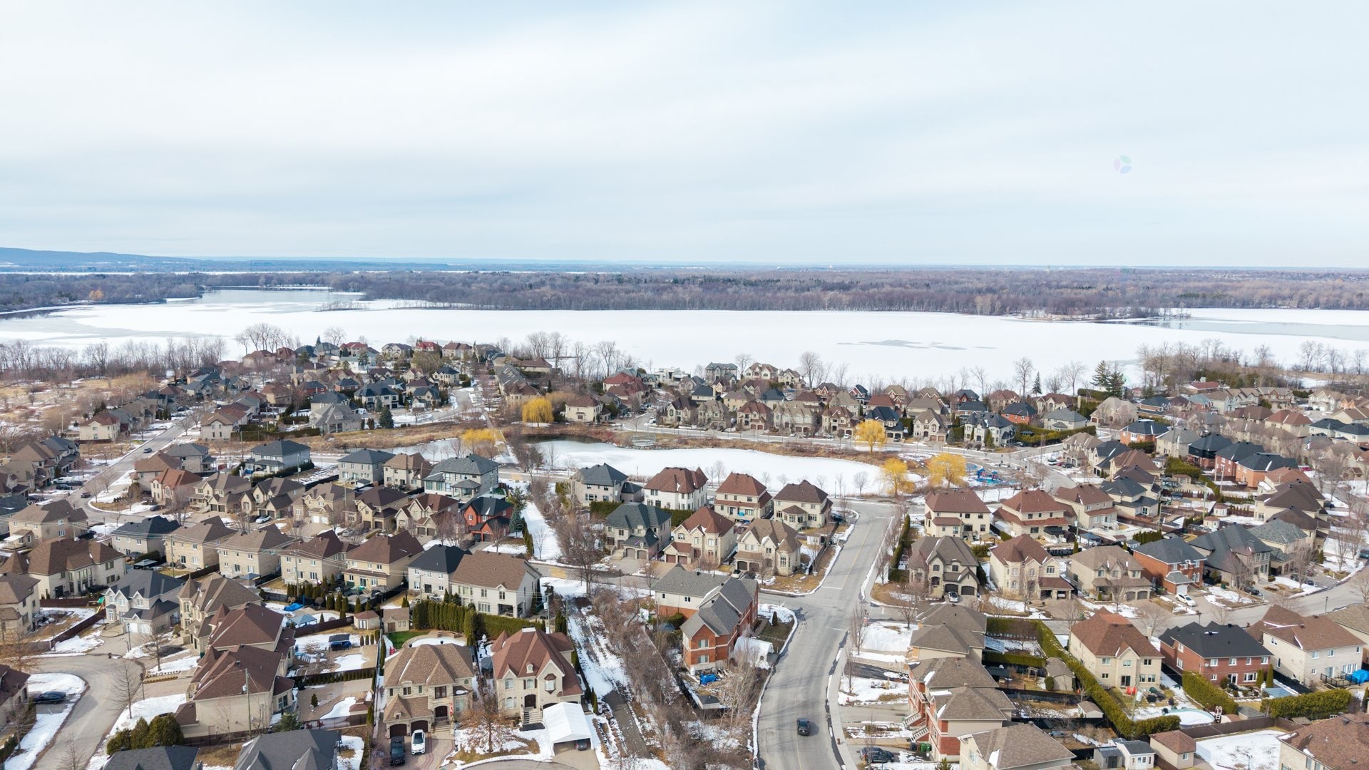 









4799


Rue du Palomino

,
Montréal (Pierrefonds-Roxboro),




QC
H9K0A5

