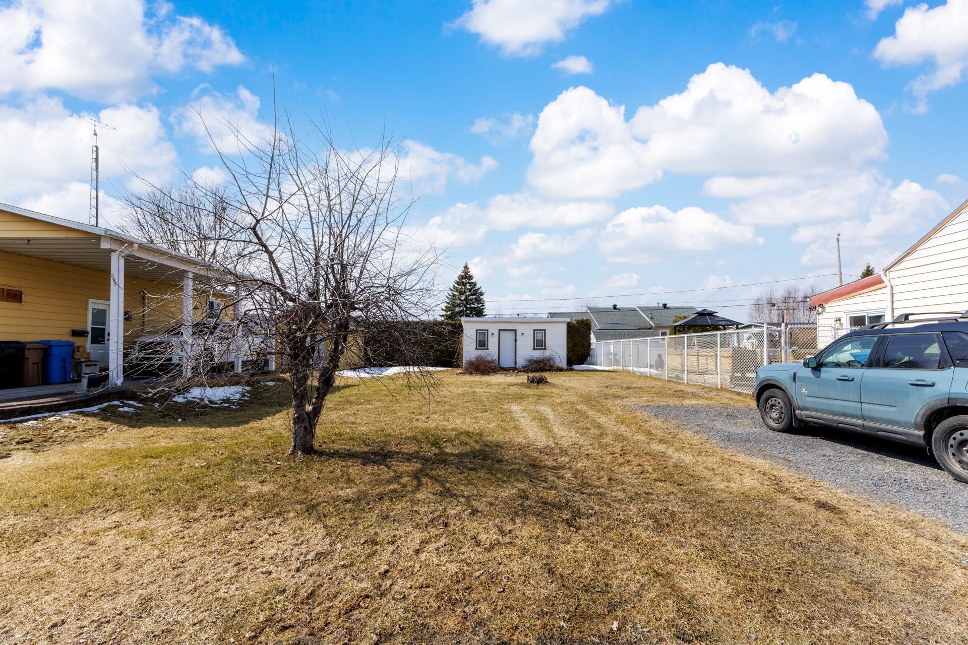 












Av. de Grande-Île

,
Salaberry-de-Valleyfield,







QC
J6S3L8

