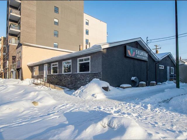 









367


EVELINE

ST,
Selkirk,




MB
R1A 1N2

