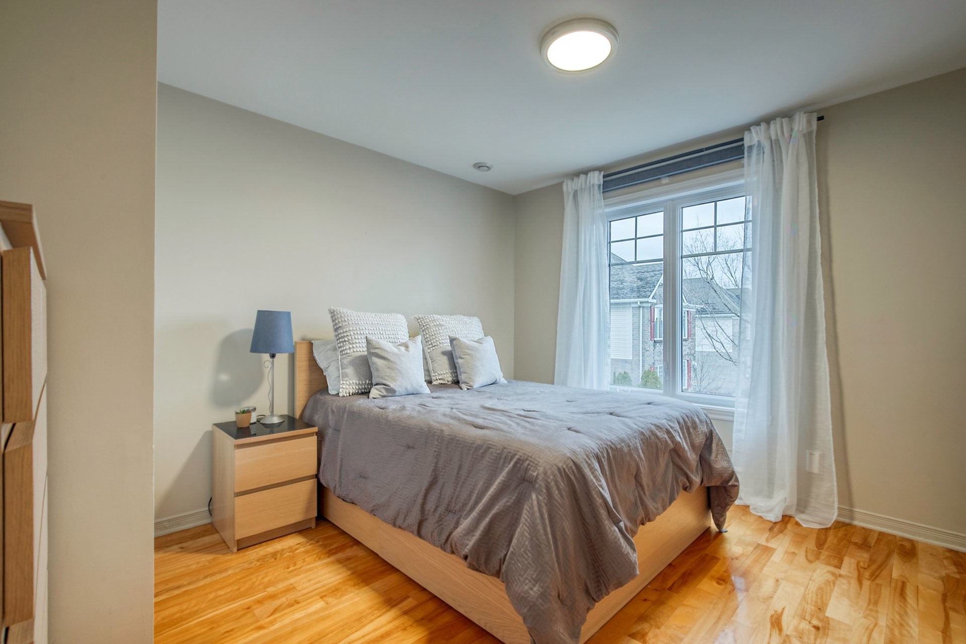 









654


Rue Jean-Deslauriers

, 10,
Boucherville,




QC
J4B8N1

