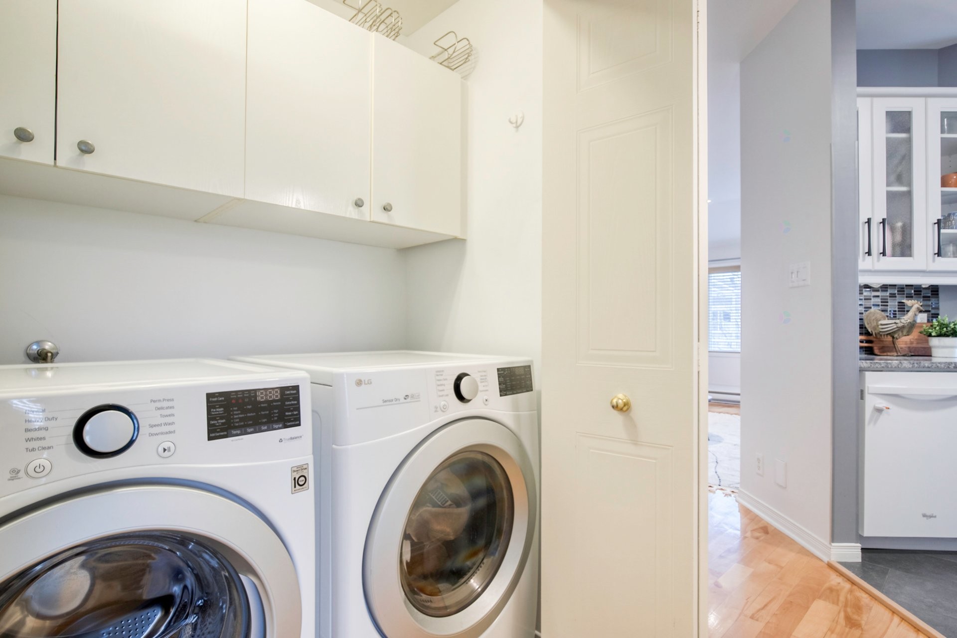 









654


Rue Jean-Deslauriers

, 10,
Boucherville,




QC
J4B8N1

