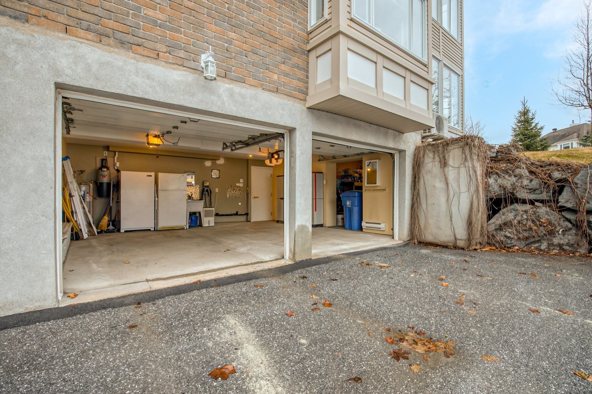 









654


Rue Jean-Deslauriers

, 10,
Boucherville,




QC
J4B8N1

