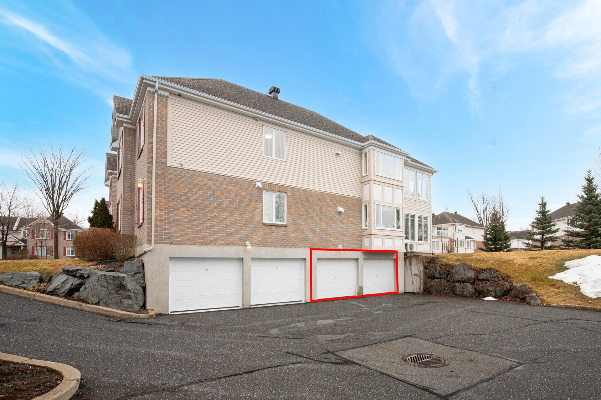 









654


Rue Jean-Deslauriers

, 10,
Boucherville,




QC
J4B8N1

