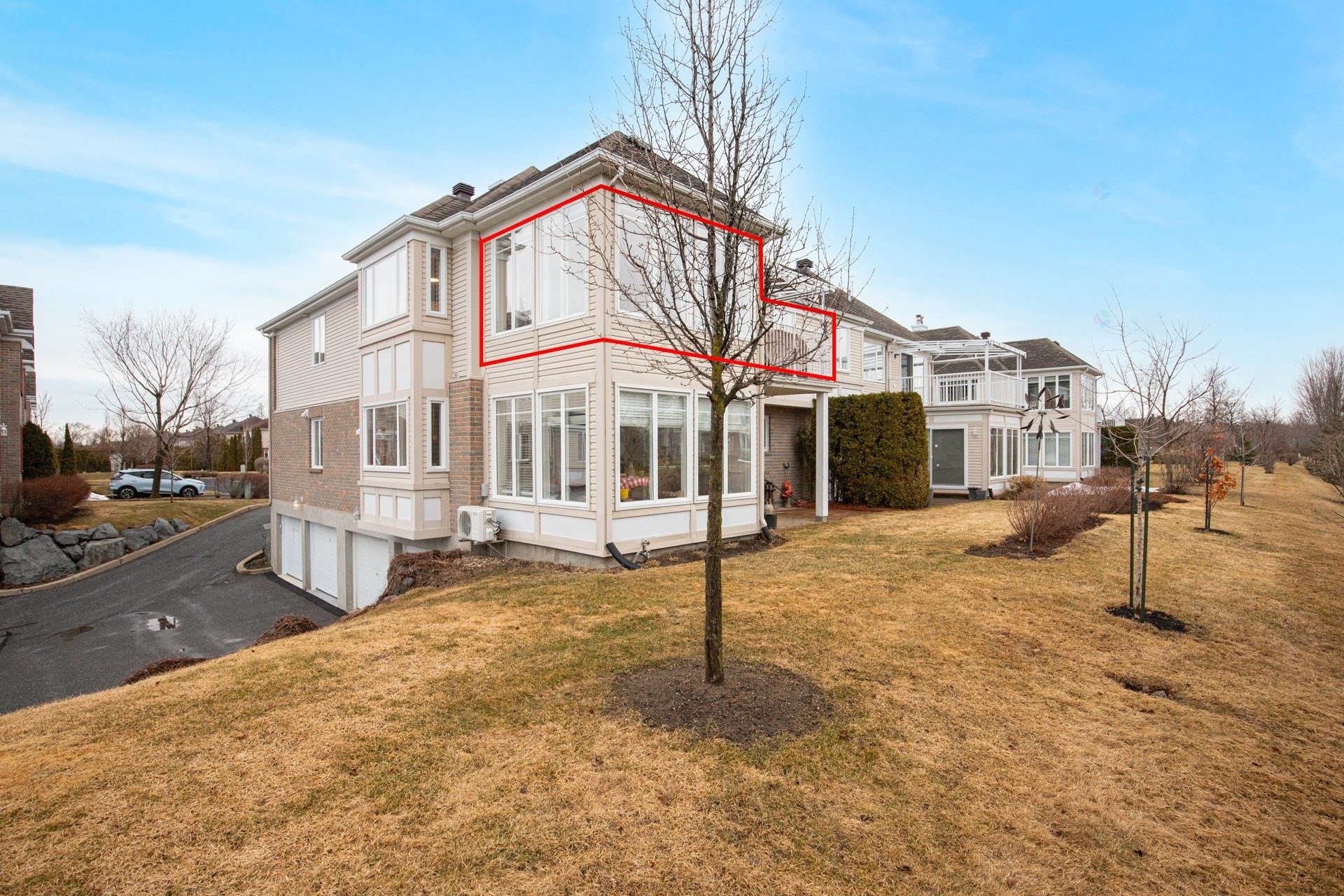 









654


Rue Jean-Deslauriers

, 10,
Boucherville,




QC
J4B8N1

