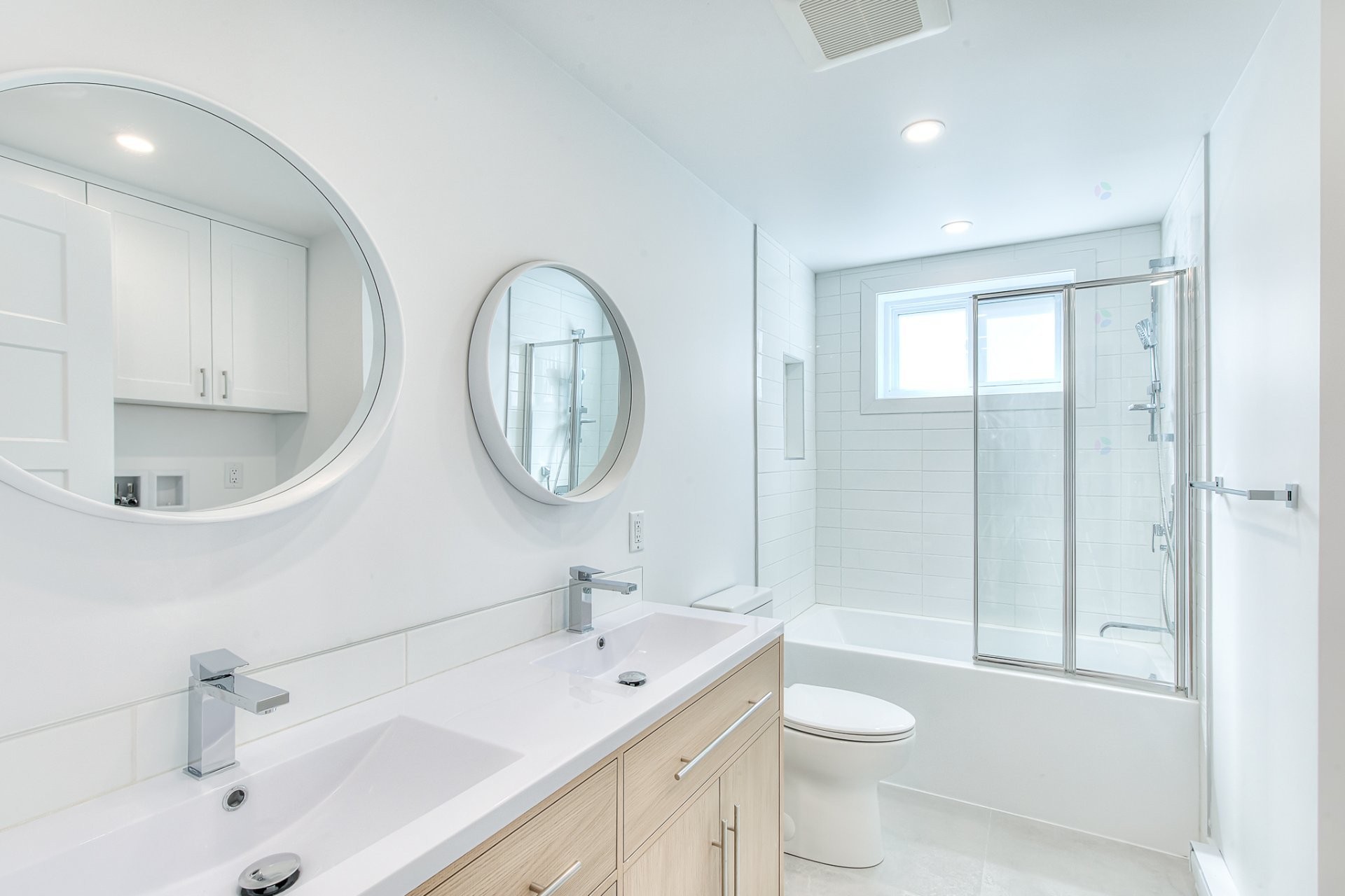 









4984

 - 4986


Boul. Notre-Dame

,
Laval (Chomedey),




QC
H7W1V5

