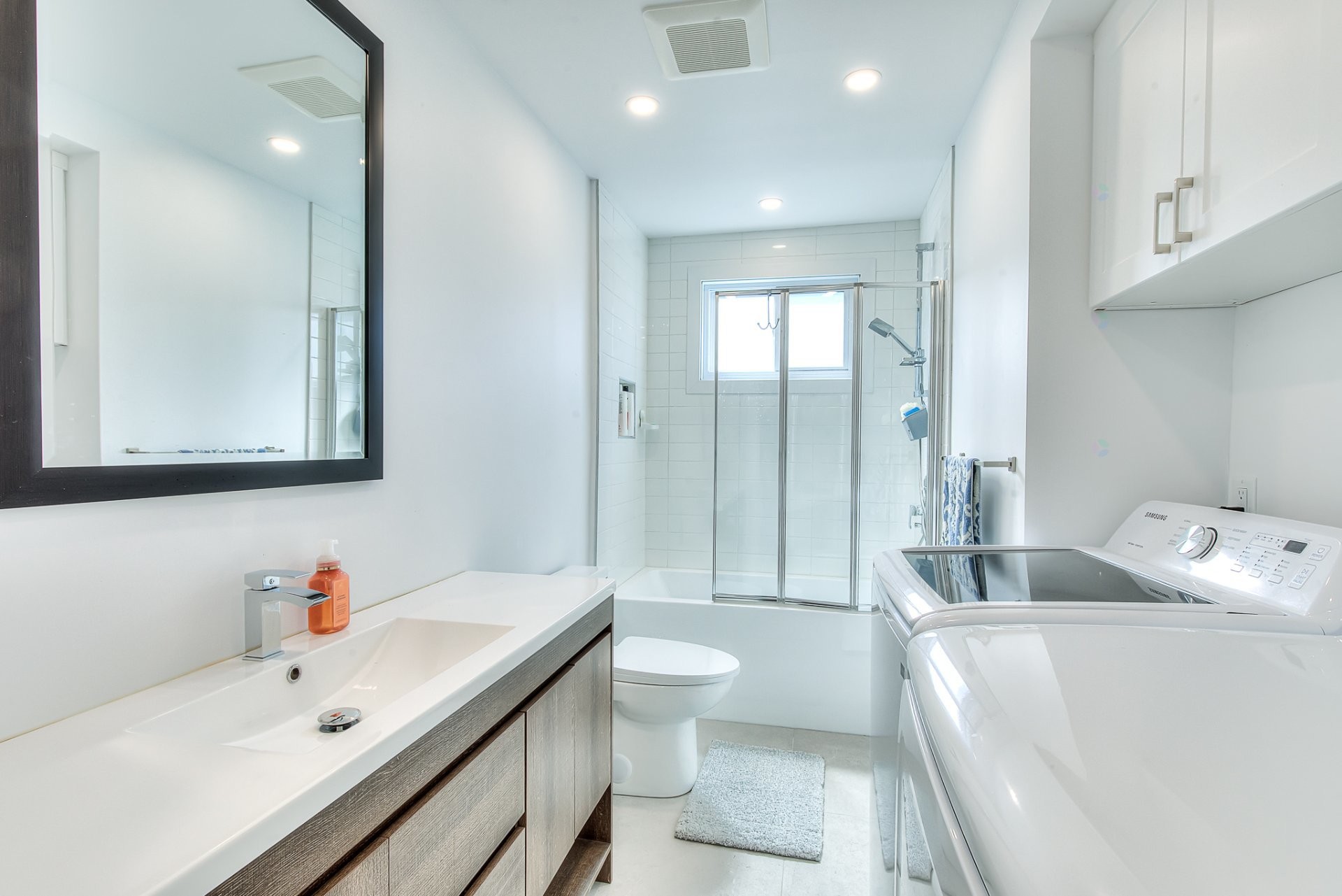 









4984

 - 4986


Boul. Notre-Dame

,
Laval (Chomedey),




QC
H7W1V5

