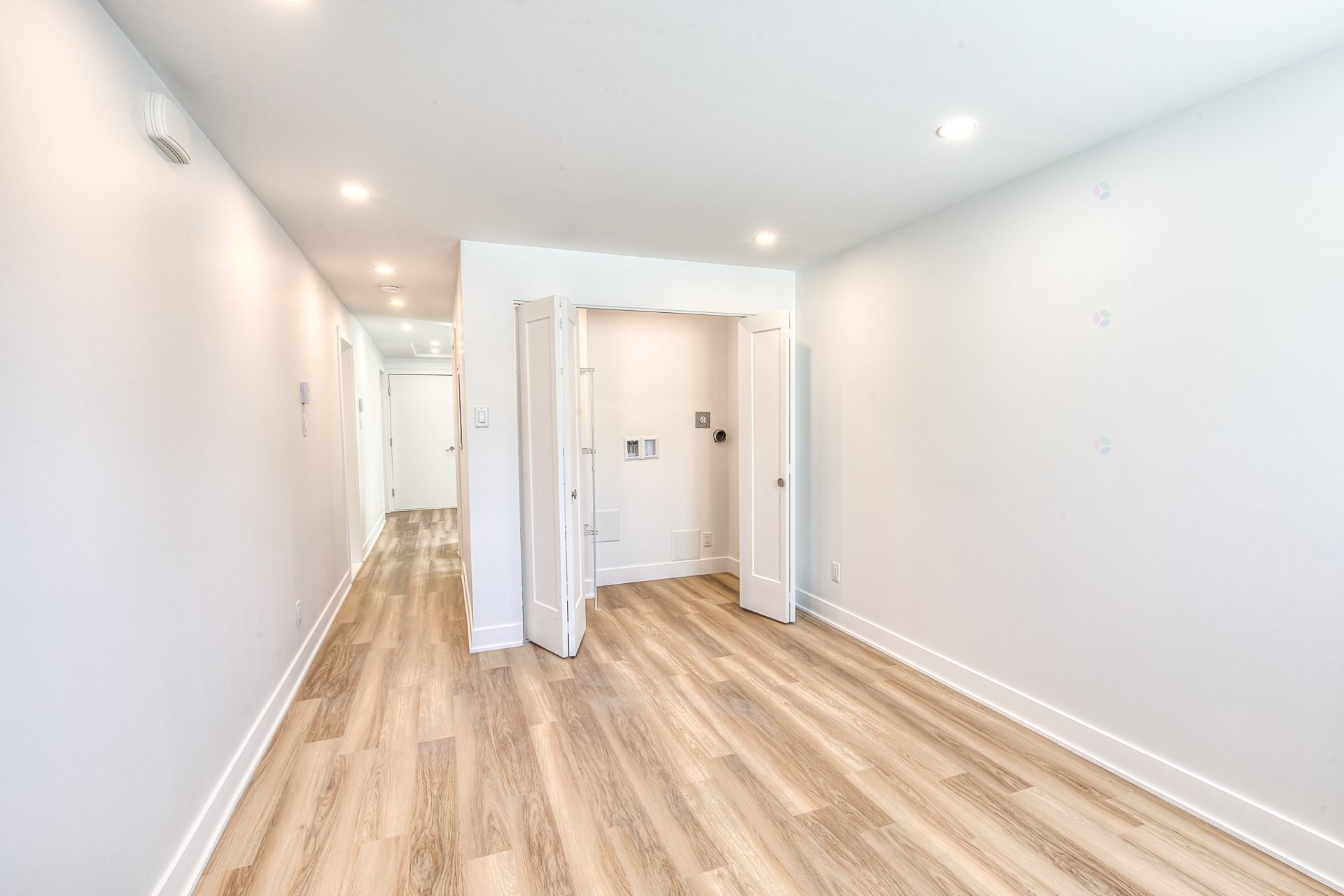 









4984

 - 4986


Boul. Notre-Dame

,
Laval (Chomedey),




QC
H7W1V5

