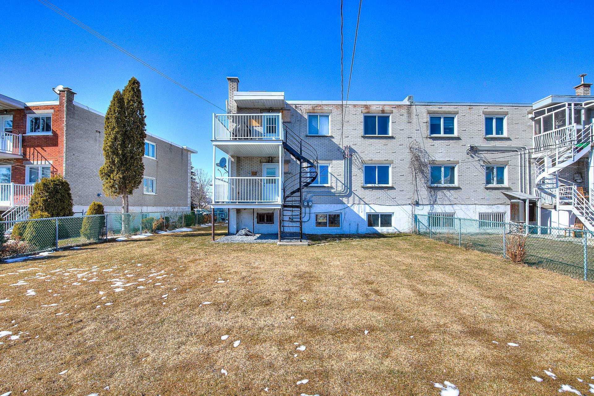 









4984

 - 4986


Boul. Notre-Dame

,
Laval (Chomedey),




QC
H7W1V5

