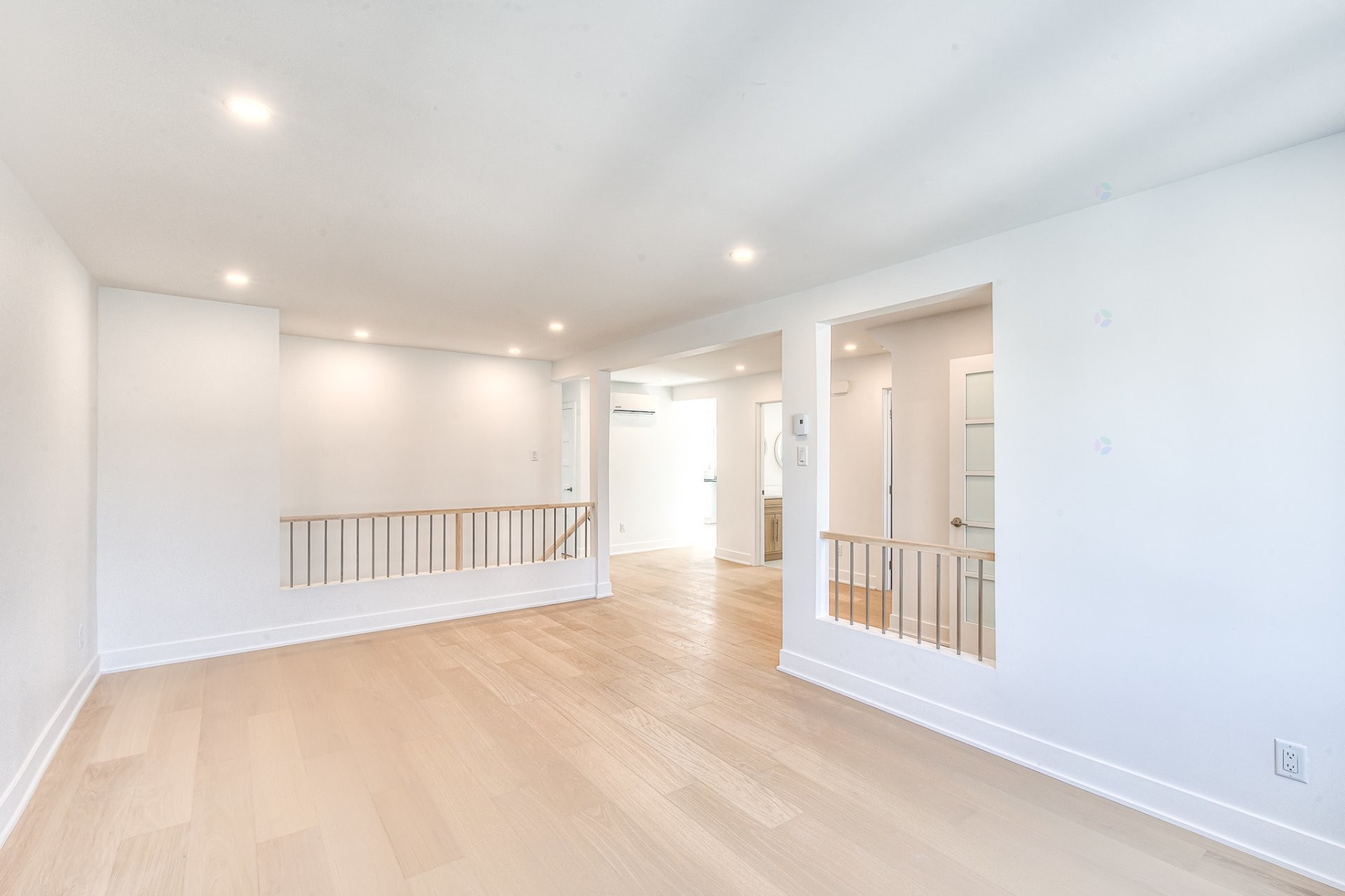 









4984

 - 4986


Boul. Notre-Dame

,
Laval (Chomedey),




QC
H7W1V5

