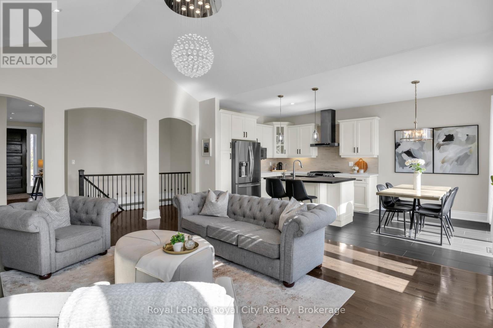












58 ABERFOYLE MILL CRESCENT

,
Puslinch (Aberfoyle),




Ontario
N0B2J0

