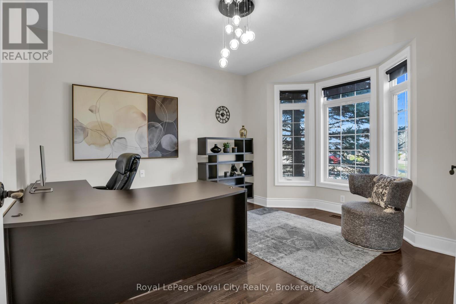 












58 ABERFOYLE MILL CRESCENT

,
Puslinch (Aberfoyle),




Ontario
N0B2J0

