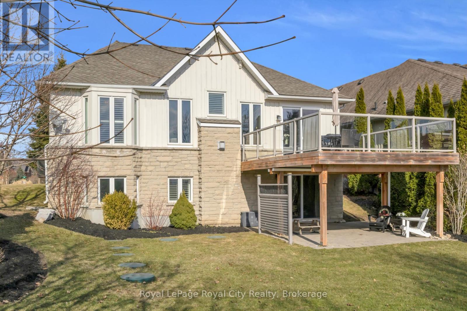












58 ABERFOYLE MILL CRESCENT

,
Puslinch (Aberfoyle),




Ontario
N0B2J0


