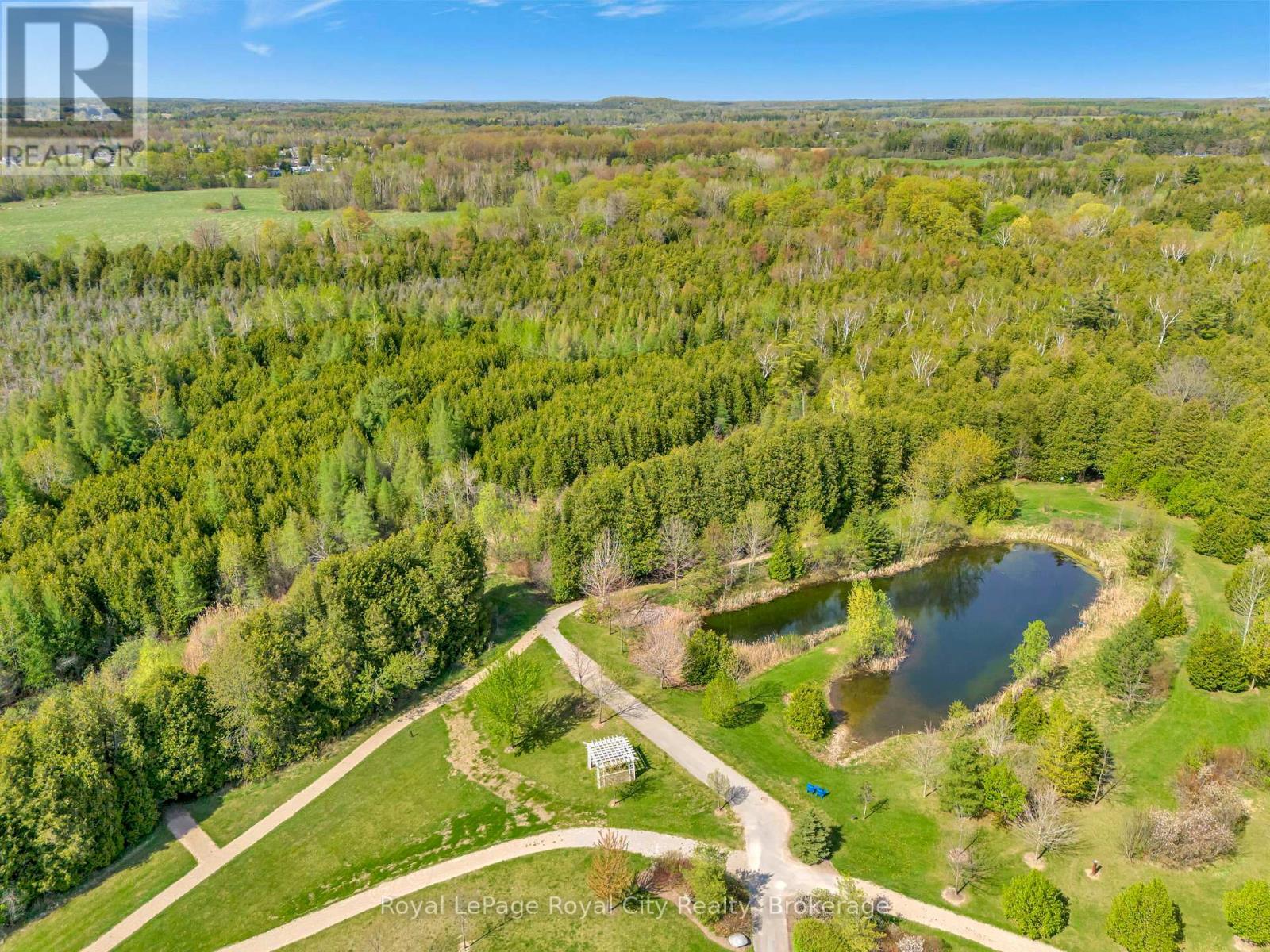 












58 ABERFOYLE MILL CRESCENT

,
Puslinch (Aberfoyle),




Ontario
N0B2J0

