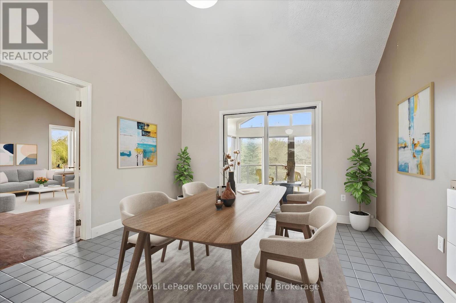 












8060 WELLINGTON RD 18 ROAD

,
Centre Wellington (Fergus),




Ontario
N1M2W5

