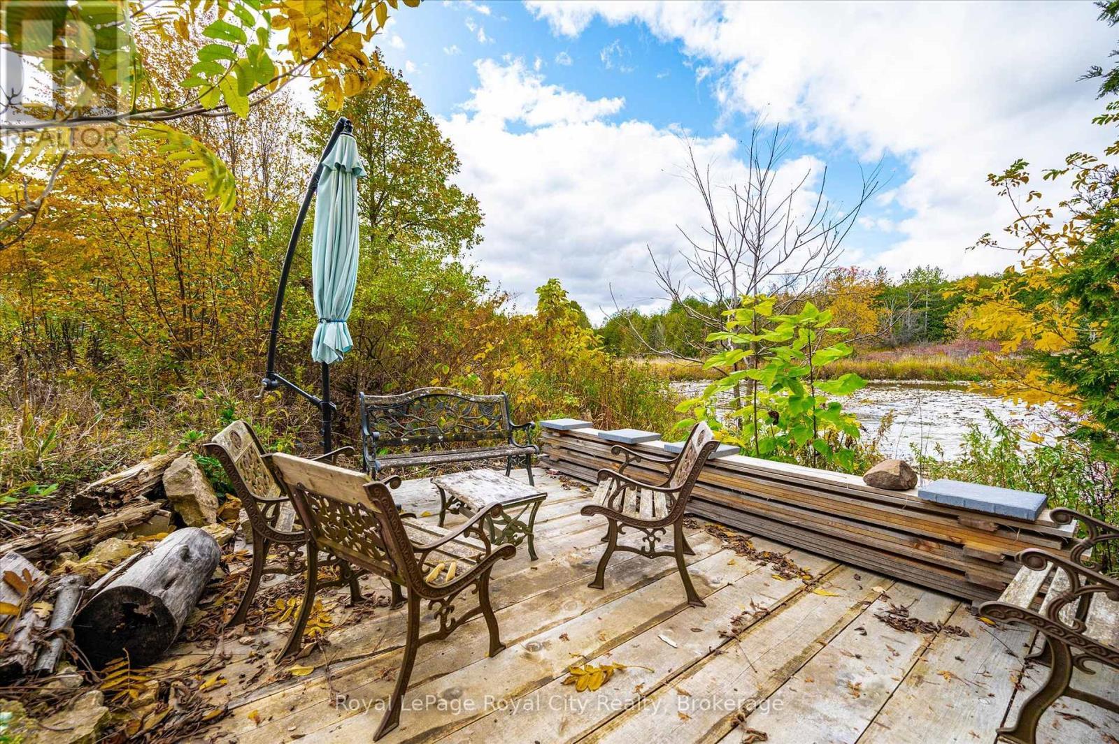 












8060 WELLINGTON RD 18 ROAD

,
Centre Wellington (Fergus),




Ontario
N1M2W5

