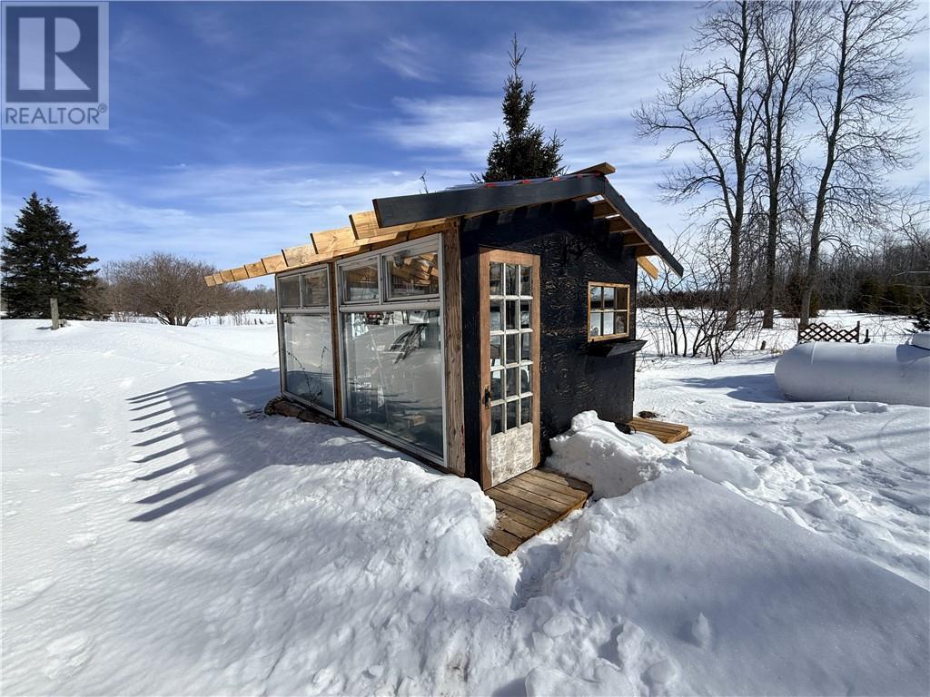 












10928 Highway 540

,
Gore Bay, Manitoulin Island,




Ontario
P0P1H0

