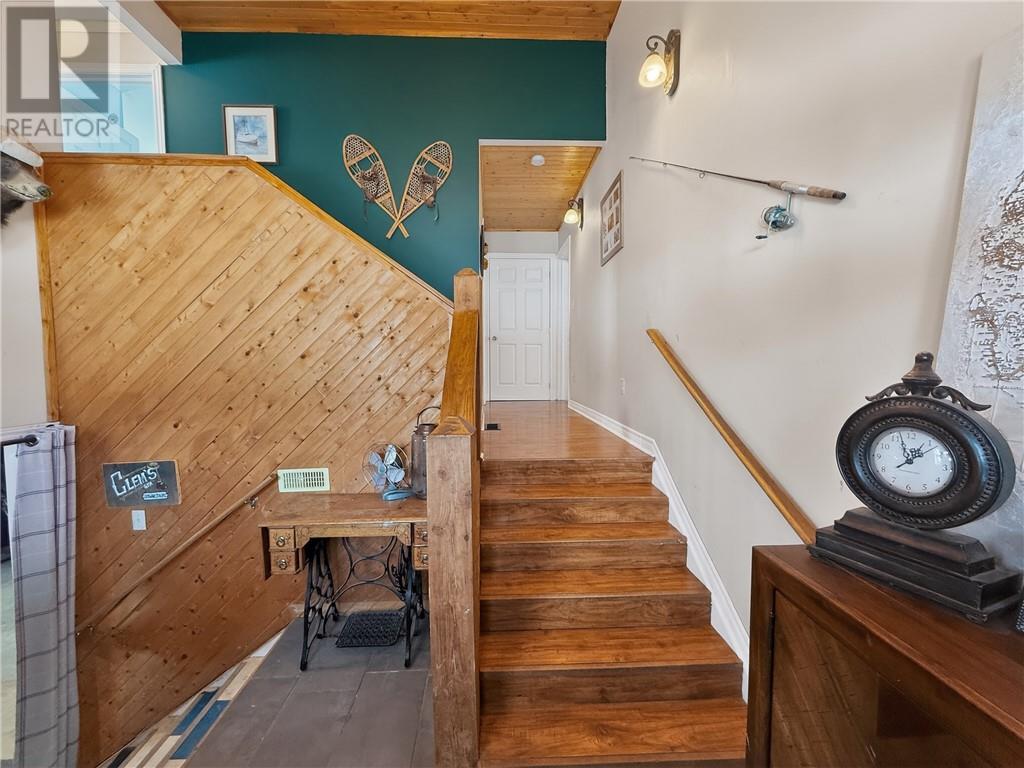 












10928 Highway 540

,
Gore Bay, Manitoulin Island,




Ontario
P0P1H0

