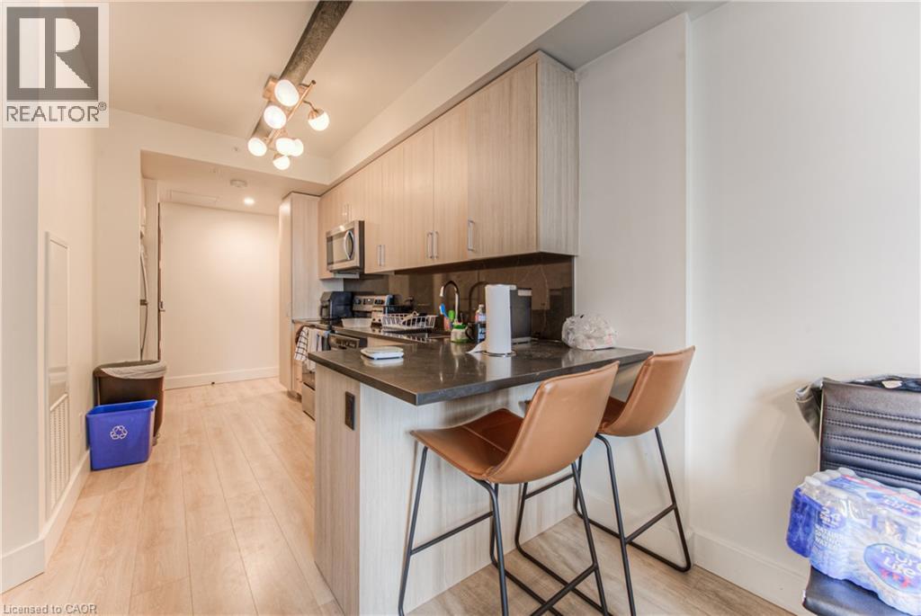 












145 COLUMBIA Street W Unit# 1210

,
Waterloo,




Ontario
N2L0K7

