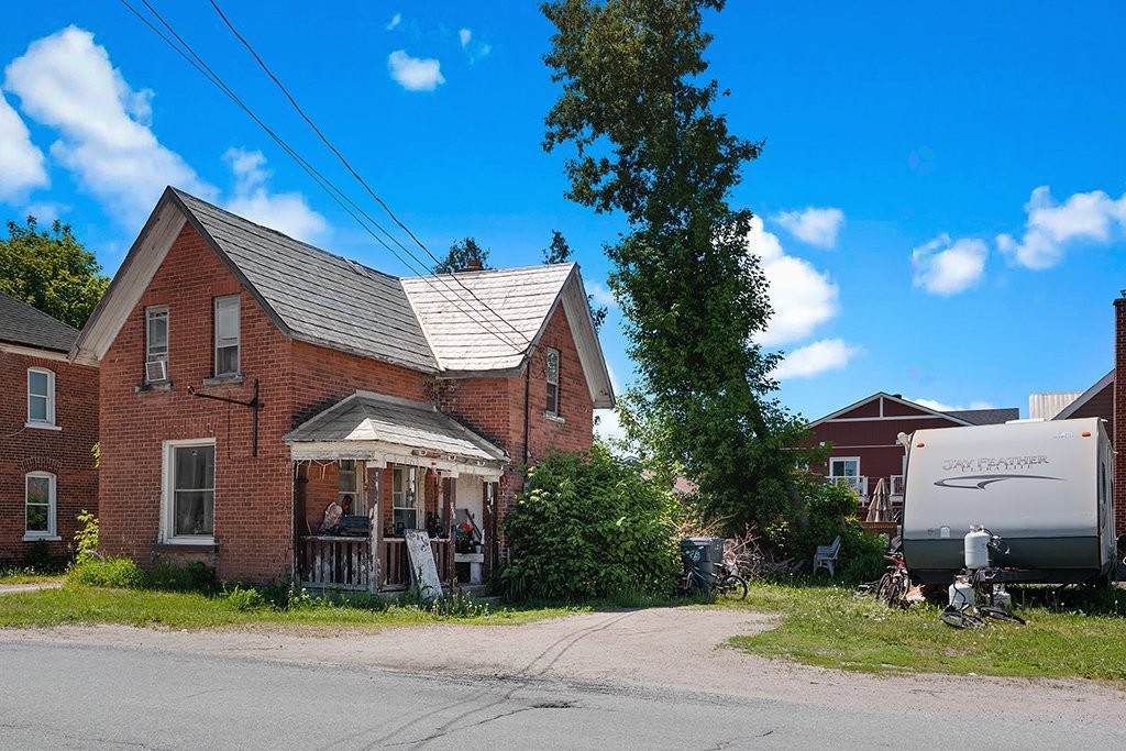 









123


Rue Centre

,
Shawville,




QC
J0X2Y0

