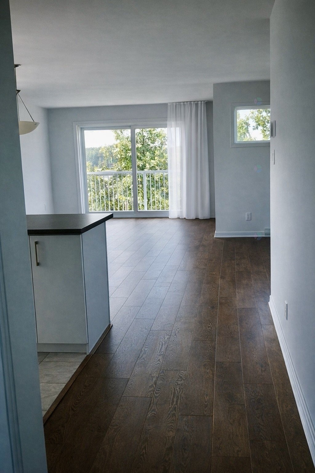 









887


Ch. de Montréal O.

,
Gatineau (Masson-Angers),




QC
J8M0C9

