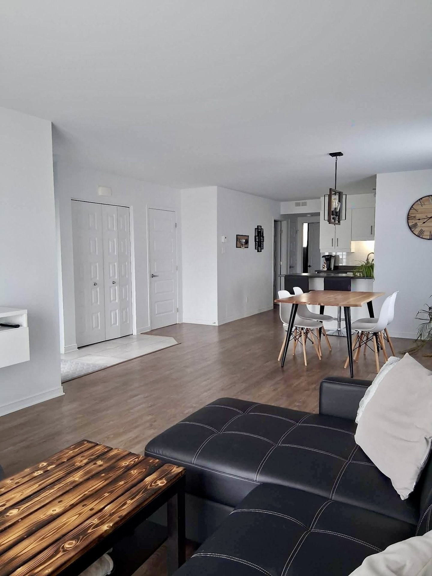 









887


Ch. de Montréal O.

,
Gatineau (Masson-Angers),




QC
J8M0C9

