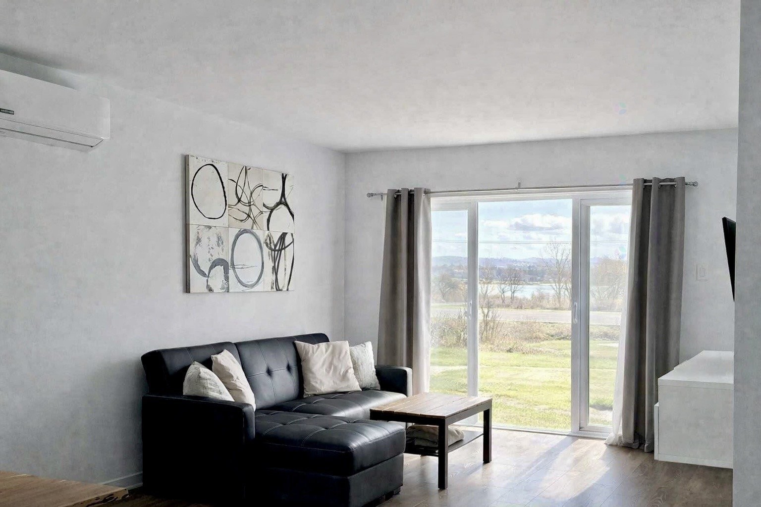 









887


Ch. de Montréal O.

,
Gatineau (Masson-Angers),




QC
J8M0C9

