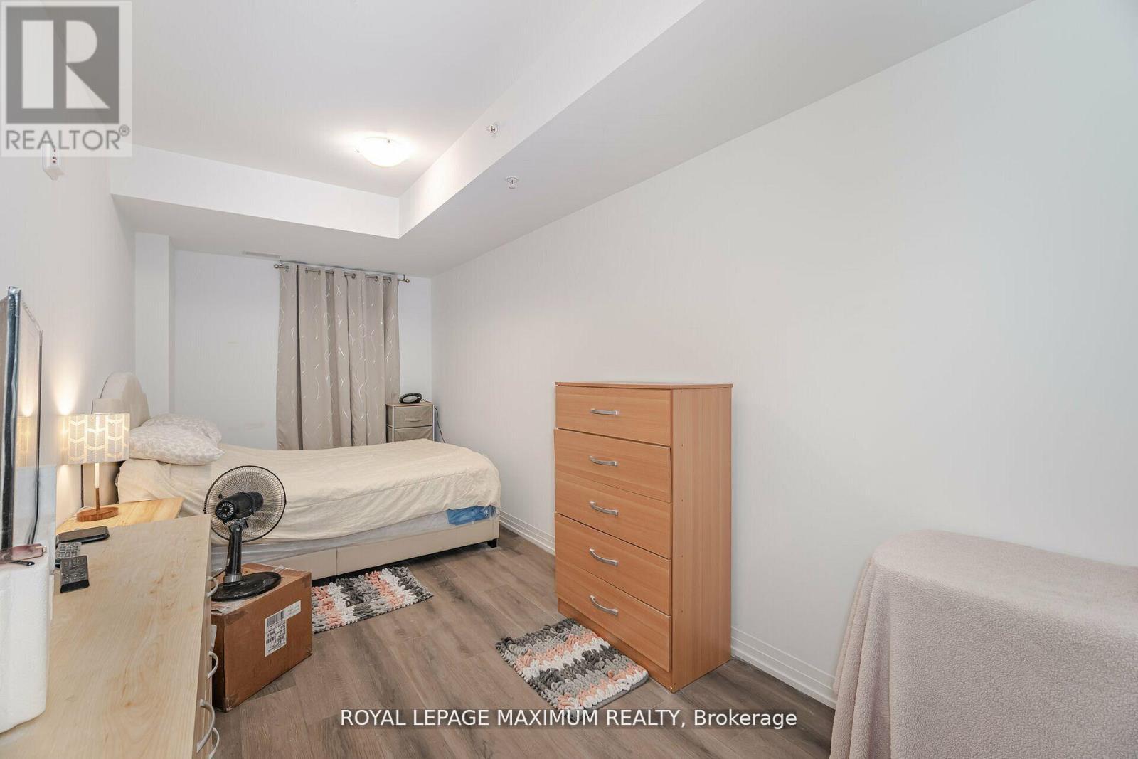 












308 - 408 BROWNS LINE

,
Toronto,




Ontario
M9W3T9


