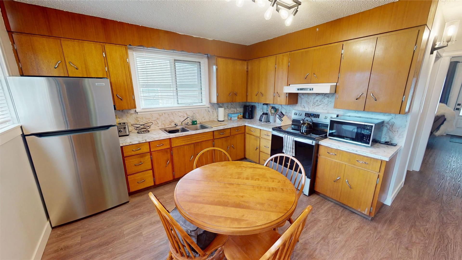 









312


16th

Avenue,
Cranbrook,




BC
V1C 3W5


