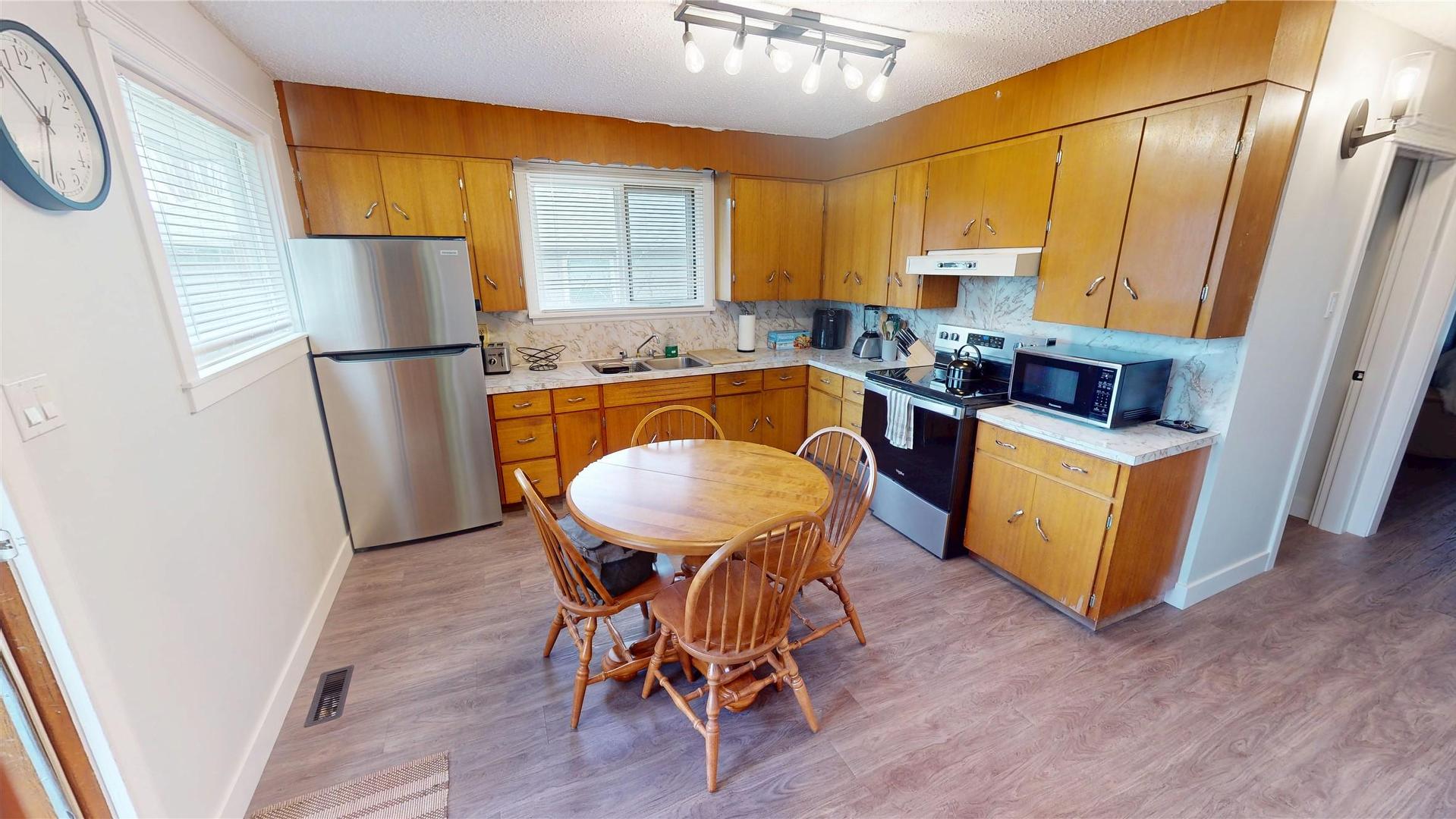 









312


16th

Avenue,
Cranbrook,




BC
V1C 3W5

