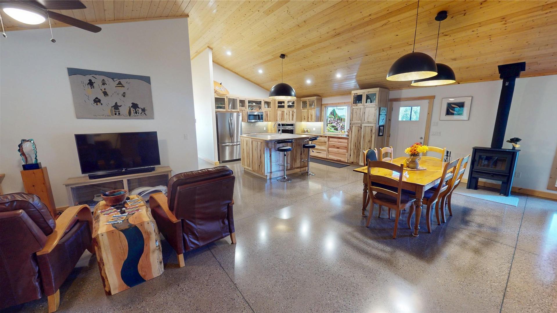 









4427


Ferguson

Road,
Mayook,




BC
V0B 2J0

