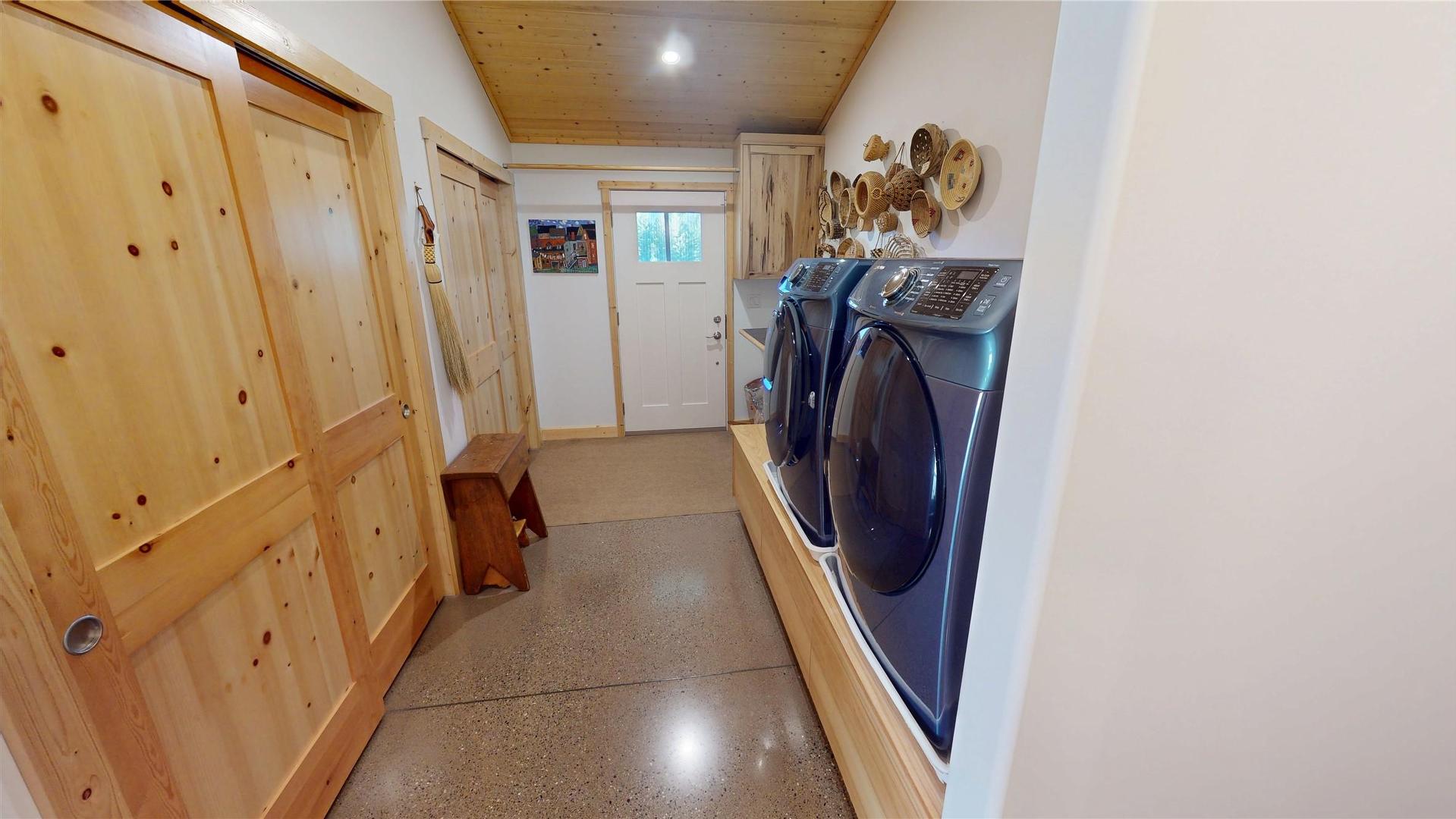 









4427


Ferguson

Road,
Mayook,




BC
V0B 2J0

