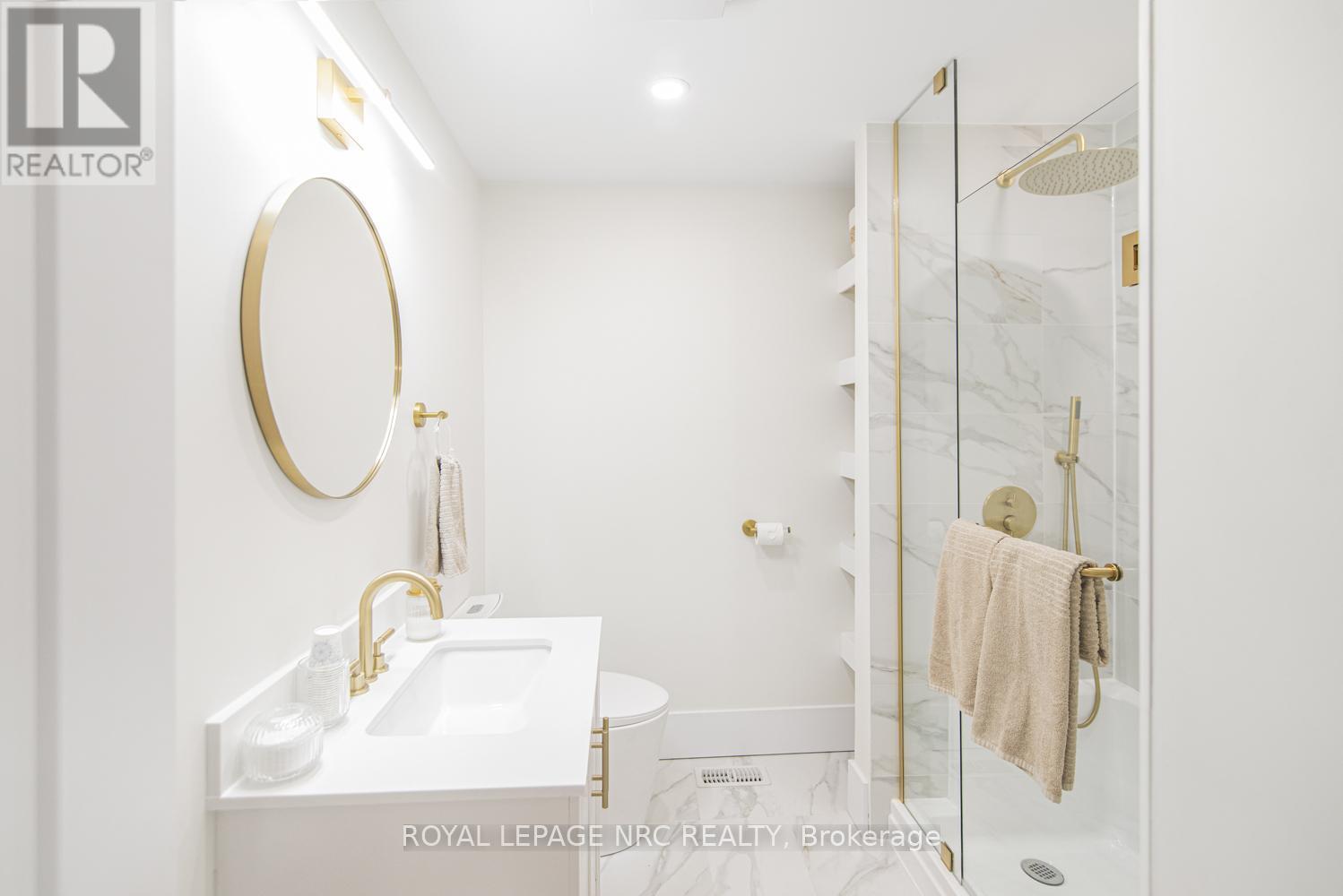 












385 WESTWOOD AVENUE

,
Fort Erie (Crystal Beach),




Ontario
L0S1B0

