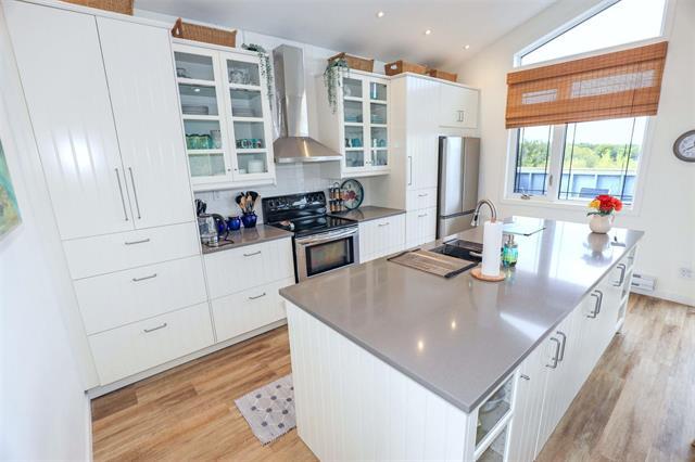 









135


Victoria

DR,
Hillside Beach,




MB
R0E 2A0

