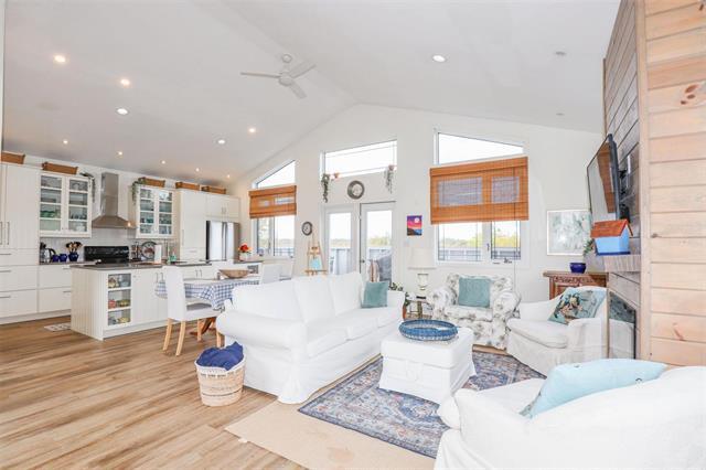 









135


Victoria

DR,
Hillside Beach,




MB
R0E 2A0

