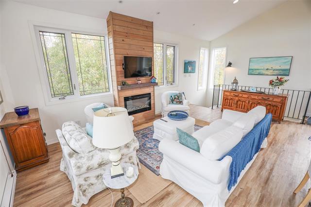 









135


Victoria

DR,
Hillside Beach,




MB
R0E 2A0


