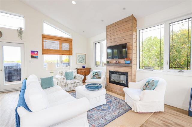 









135


Victoria

DR,
Hillside Beach,




MB
R0E 2A0

