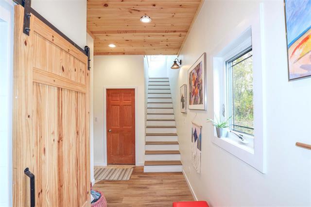 









135


Victoria

DR,
Hillside Beach,




MB
R0E 2A0

