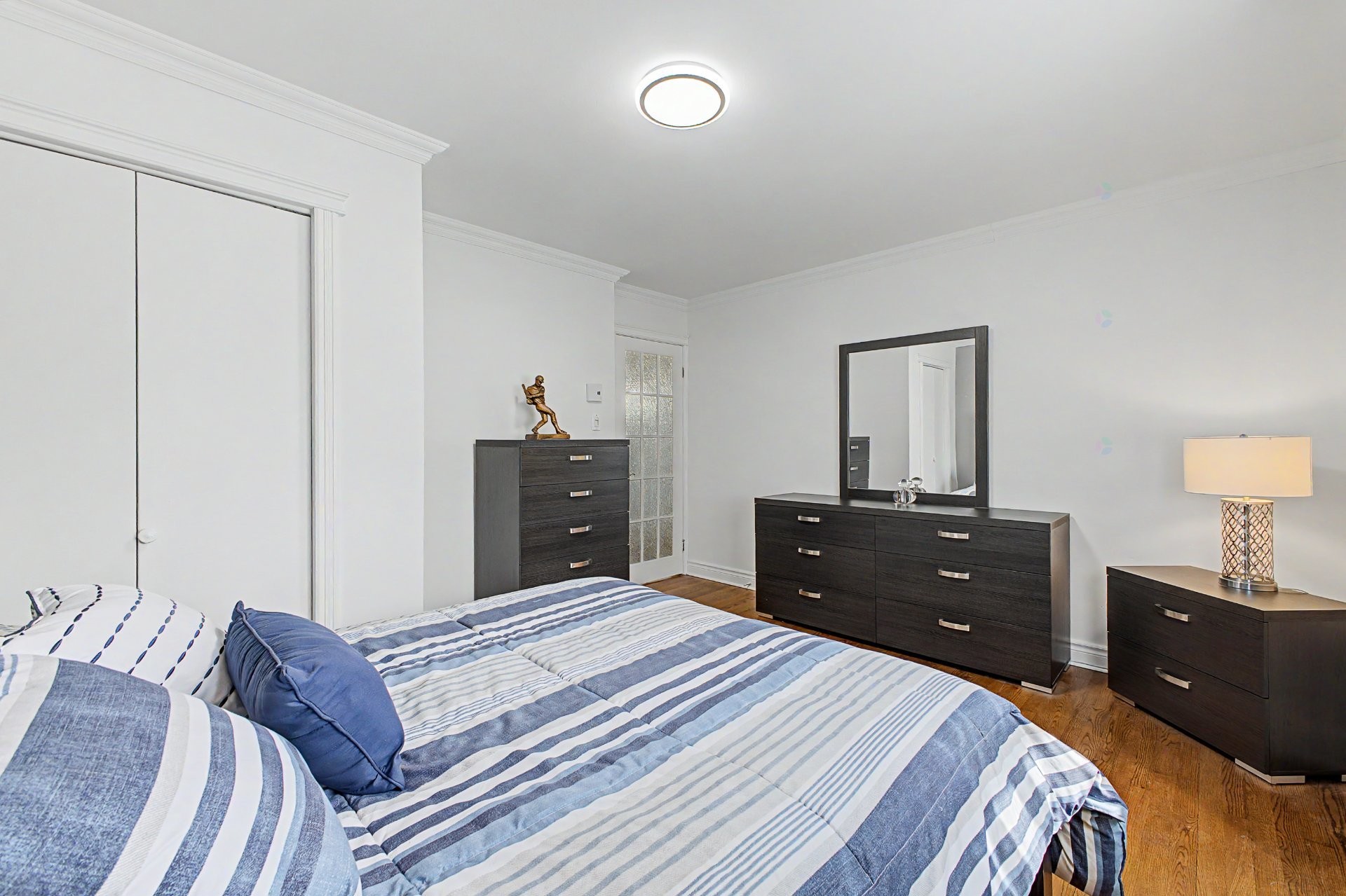 









1491


Rue De Rigaud

,
Saint-Bruno-de-Montarville,




QC
J3V3B8

