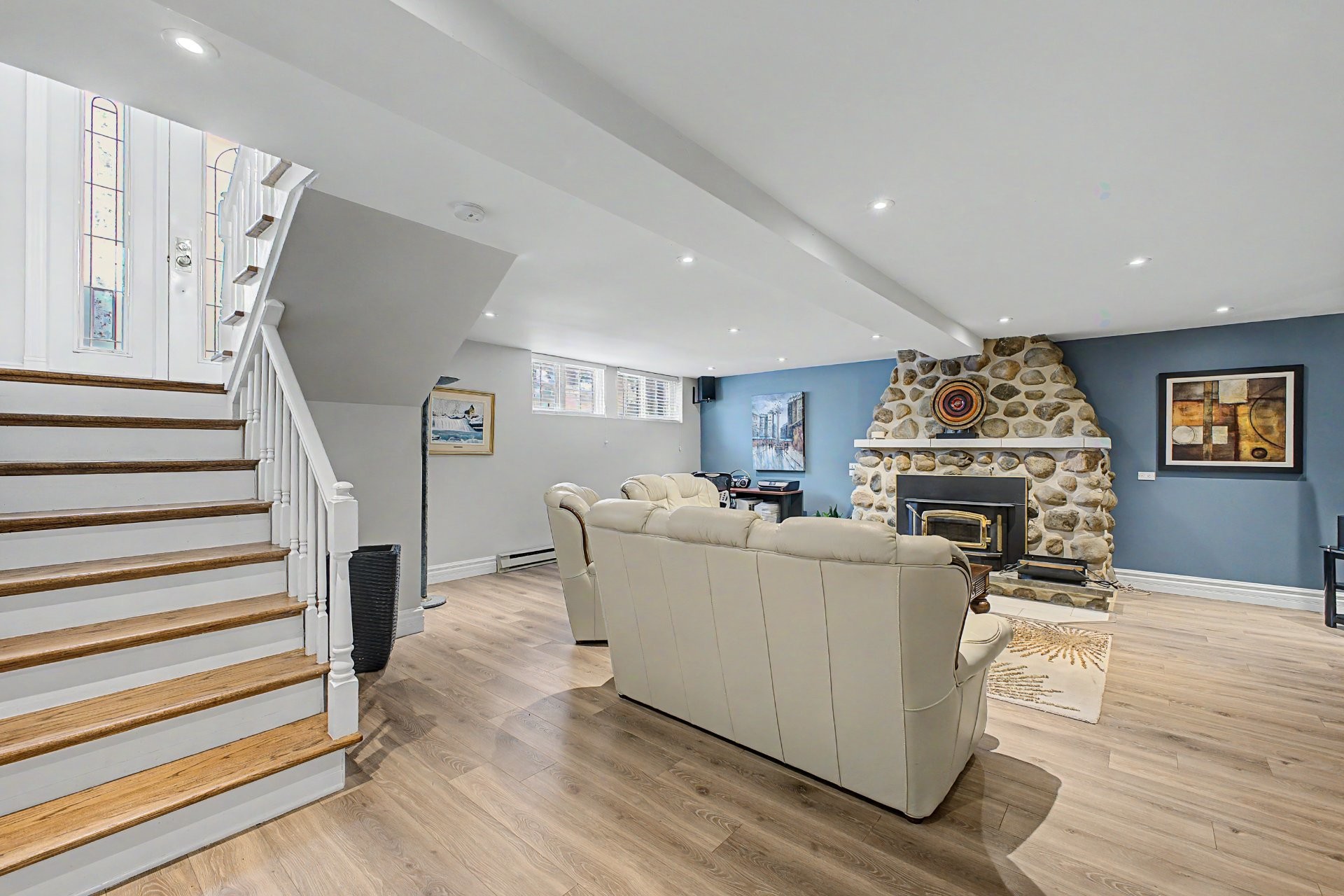 









1491


Rue De Rigaud

,
Saint-Bruno-de-Montarville,




QC
J3V3B8

