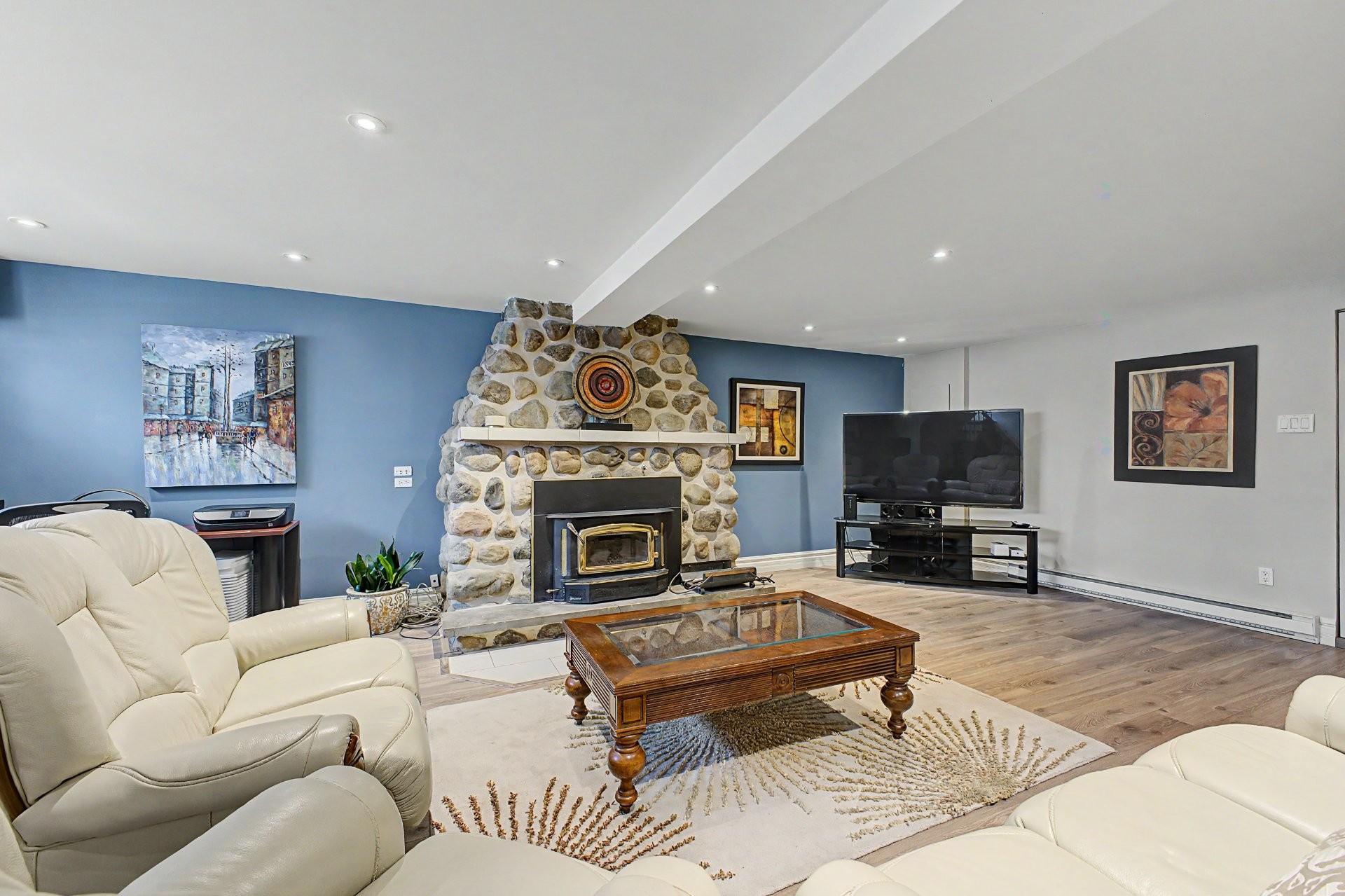 









1491


Rue De Rigaud

,
Saint-Bruno-de-Montarville,




QC
J3V3B8


