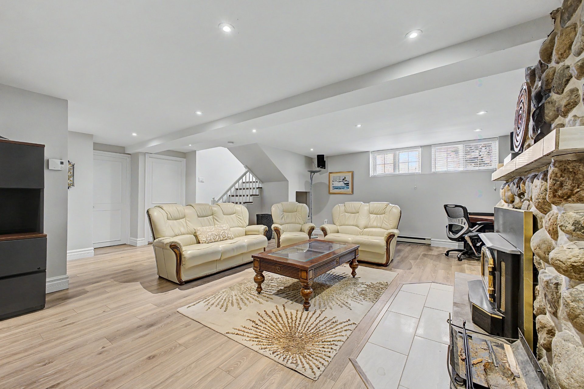 









1491


Rue De Rigaud

,
Saint-Bruno-de-Montarville,




QC
J3V3B8

