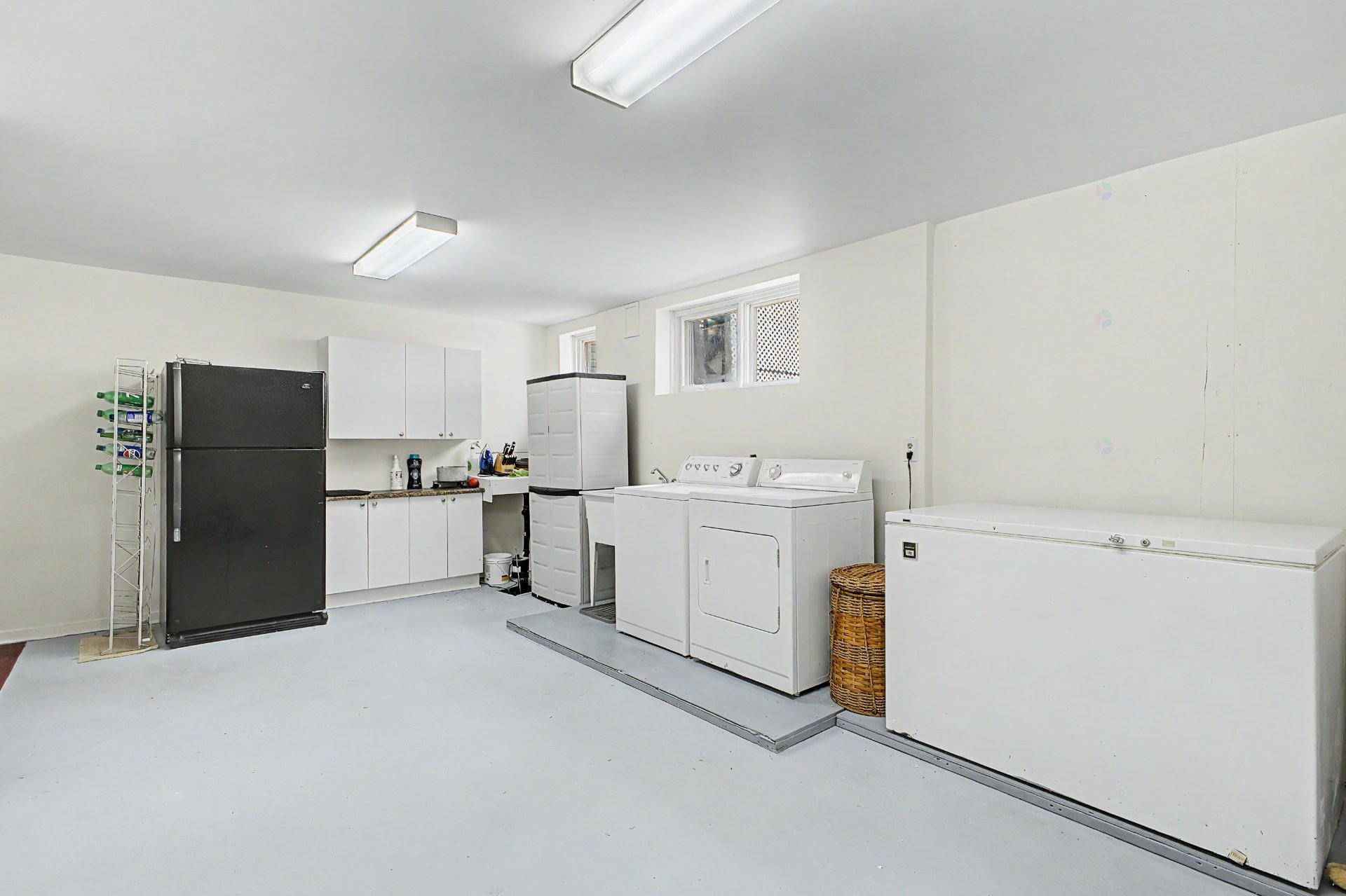 









1491


Rue De Rigaud

,
Saint-Bruno-de-Montarville,




QC
J3V3B8


