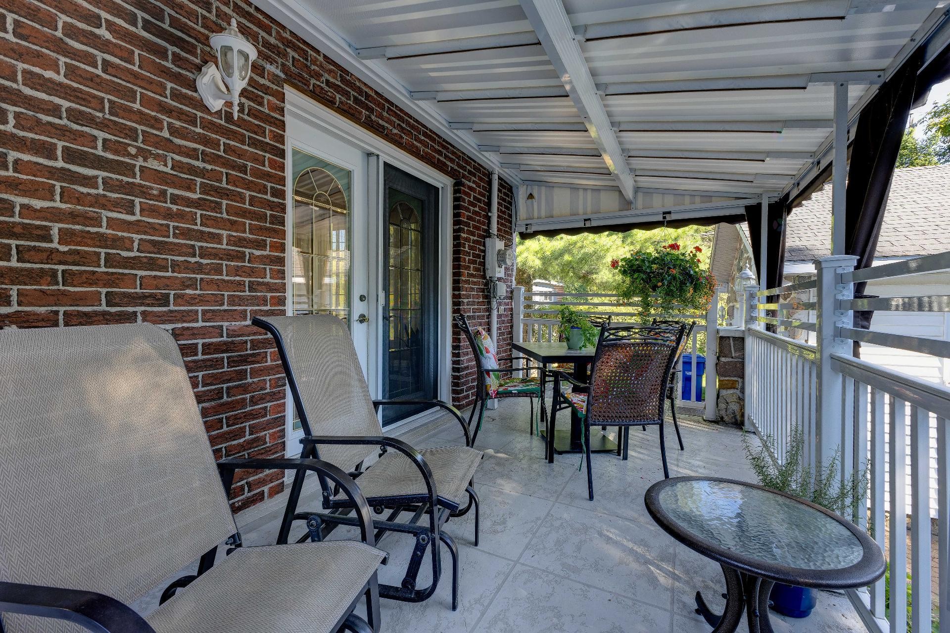 









1491


Rue De Rigaud

,
Saint-Bruno-de-Montarville,




QC
J3V3B8

