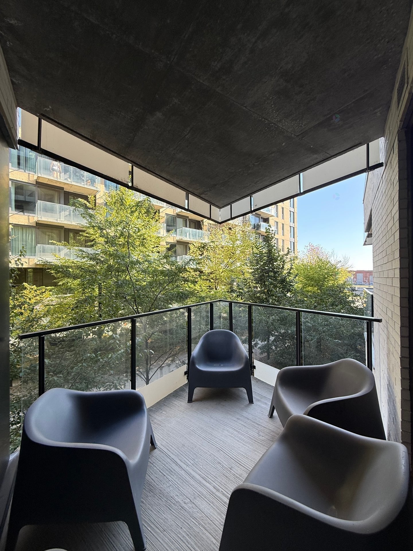 









1550


Rue des Bassins

, 222A,
Montréal (Le Sud-Ouest),




QC
H3C0W5

