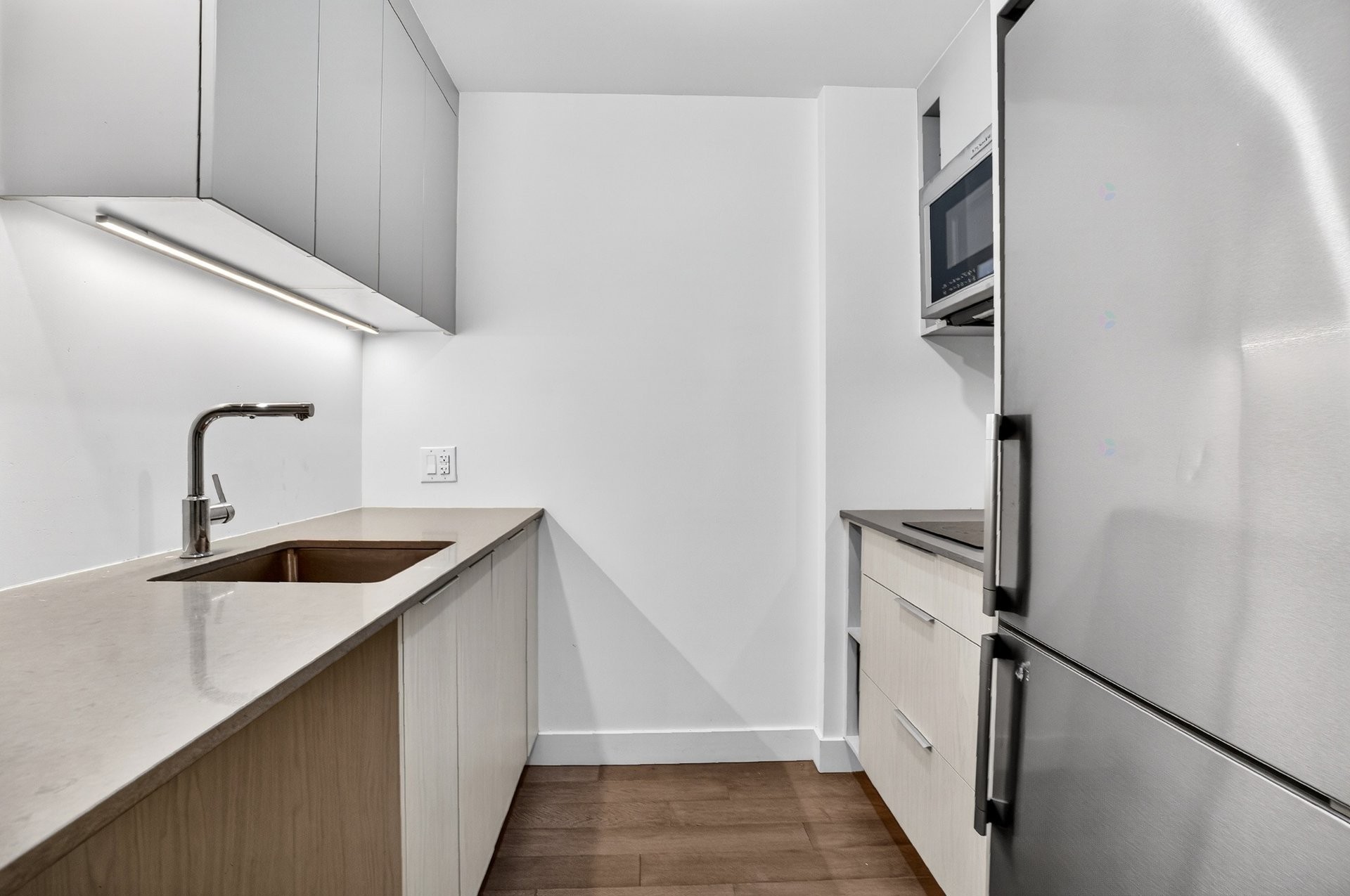 









1550


Rue des Bassins

, 222A,
Montréal (Le Sud-Ouest),




QC
H3C0W5

